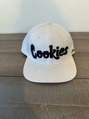 Cookies Cream Snapback Hat with Black Script